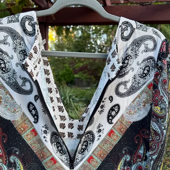 🩷 Alice + Olivia; Beautiful, Unique Design, 3/4 Length Sleeve Short Dress, Sz. L - Picture 4 of 11